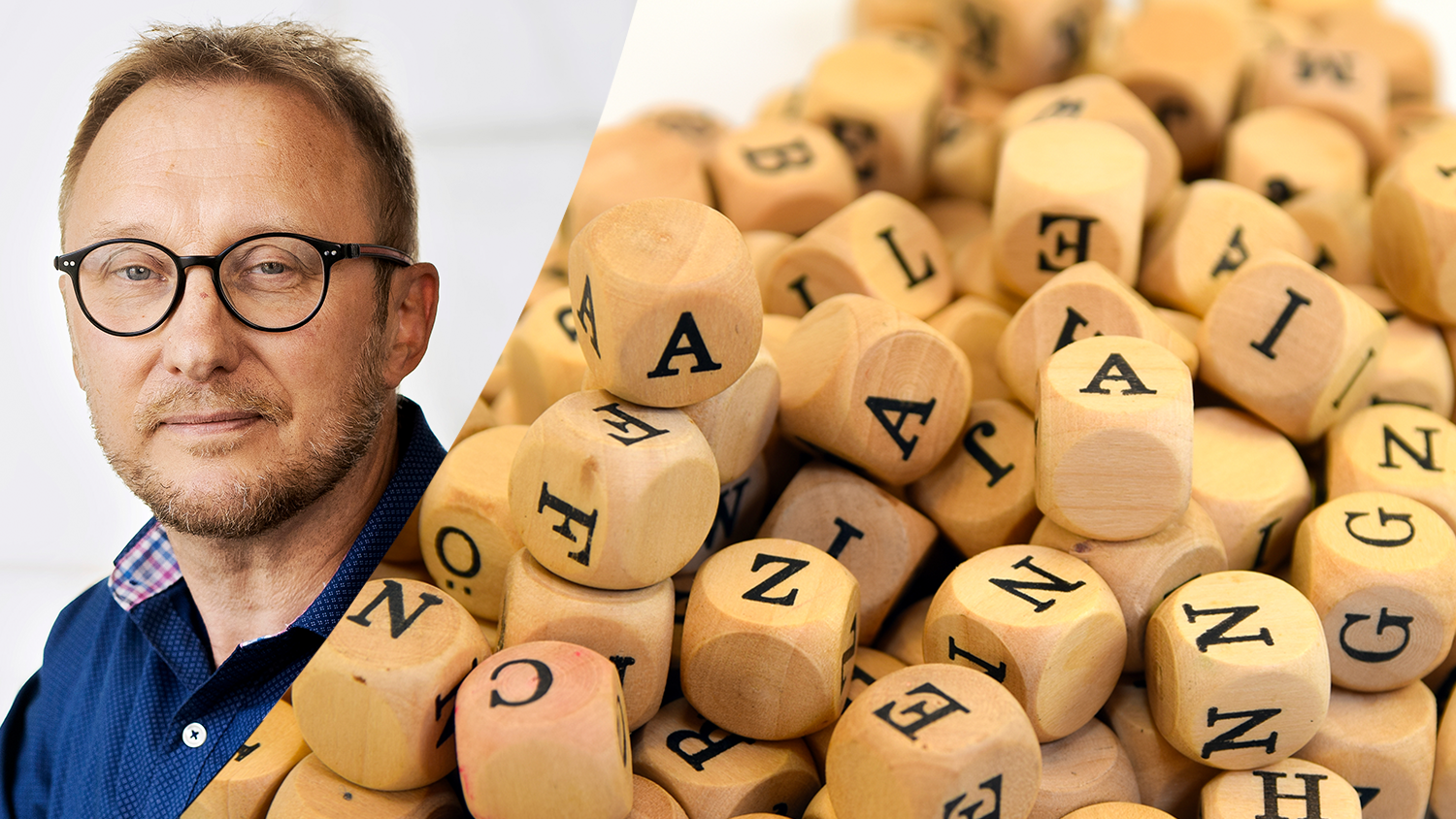 Montage med Bengt Johansson och en hög trätärningar med bokstäver i stället för prickar.