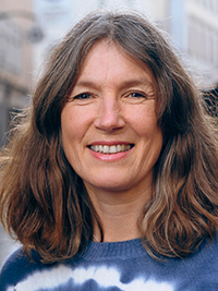 Porträttbild av Karin Åmossa.