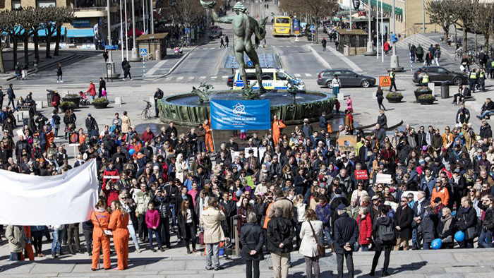 Demonstration vid Götaplatsen i Göteborg.